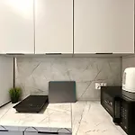 Mmrent Bubble Room